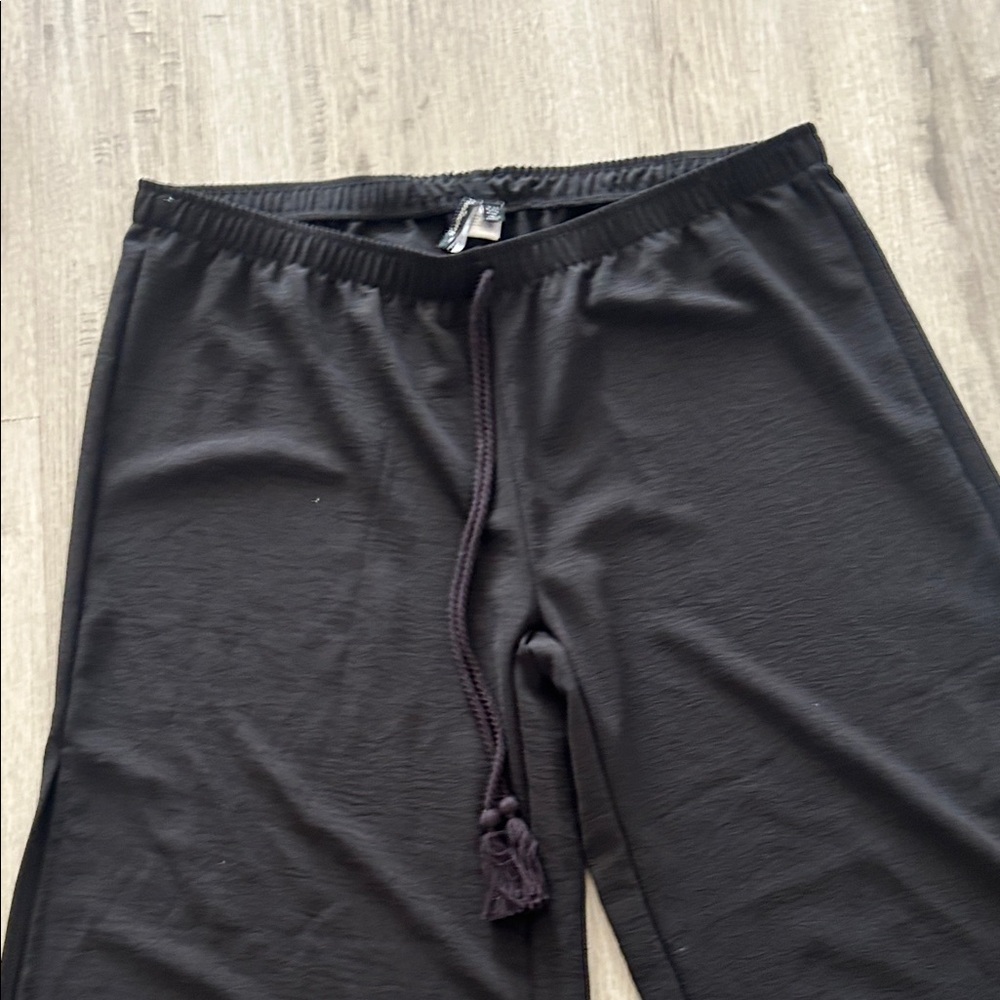 Elegant Black Wide-Leg Women's Pants - Picture 3 of 13